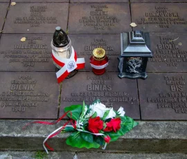 Indywidualne tabliczki epitafijne