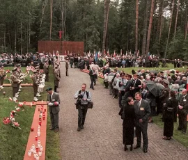 Przygotowania do uroczystości otwarcia nekropolii w Katyniu
