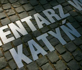 Wejście na Polski Cmentarz Wojenny