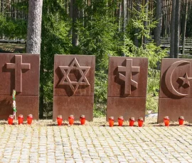 Znaki religii wyznawanych przez obywateli II Rzeczypospolitej